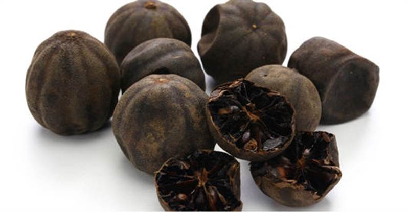 الليمون الأسود.. علاج خيالي لحرق الدهون ومنع تراكمها في الكرش