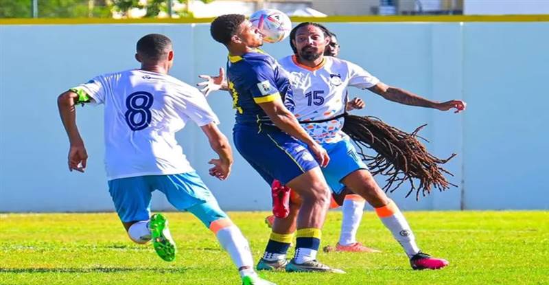 صاحب أطول شعر في كرة القدم يخطف الأنظار في تصفيات مونديال 2026