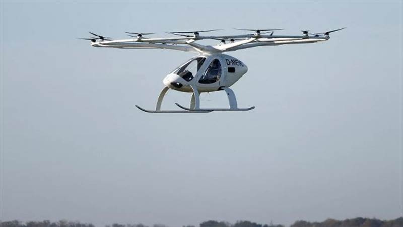 Suudi Arabistan ilk kez hac ibadetlerinde “uçan araba” görücüye çıkardı