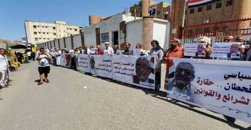 ما الذي اغضب "عائلة محمد قحطان"؟ بيان شديد اللهجة " لم نفوض أي جهة للحديث عن حياة والدنا أو التفاوض بشأنها"