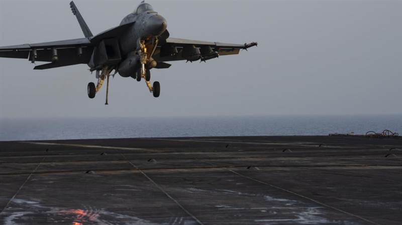 U.S. Navy Super Hornet Lost in Red Sea During Evasive Maneuver