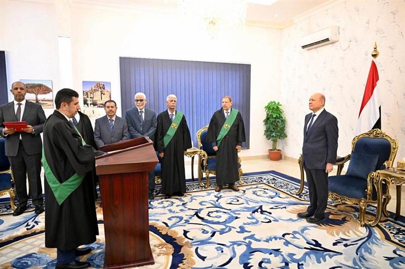 Yemeni President Oversees Swearing-In of Five New Supreme Court Judges