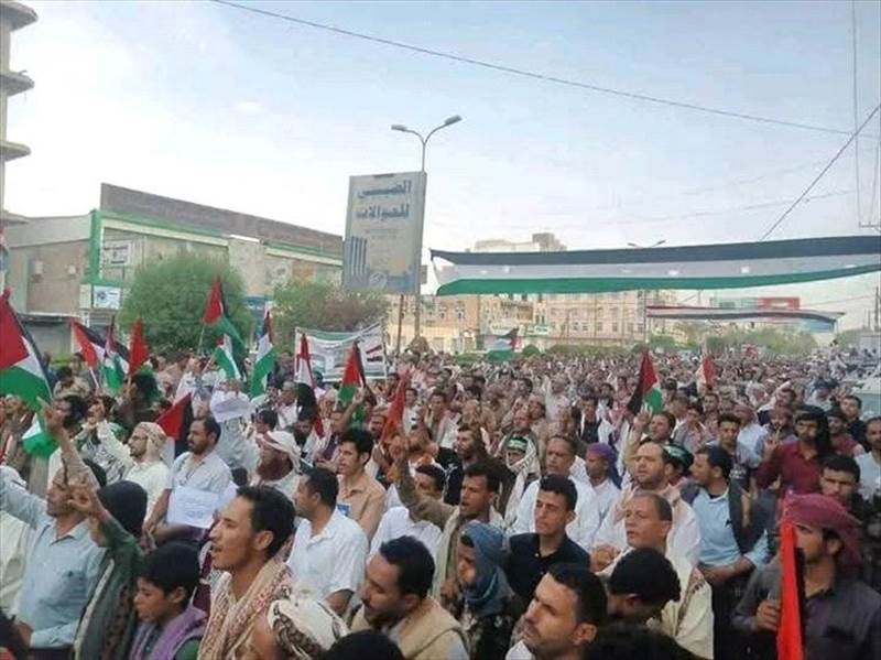 Marib’de On Binler Gazze’ye Destek İçin Ayakta: İsrail Ablukasının 653. Günü Protesto Edildi