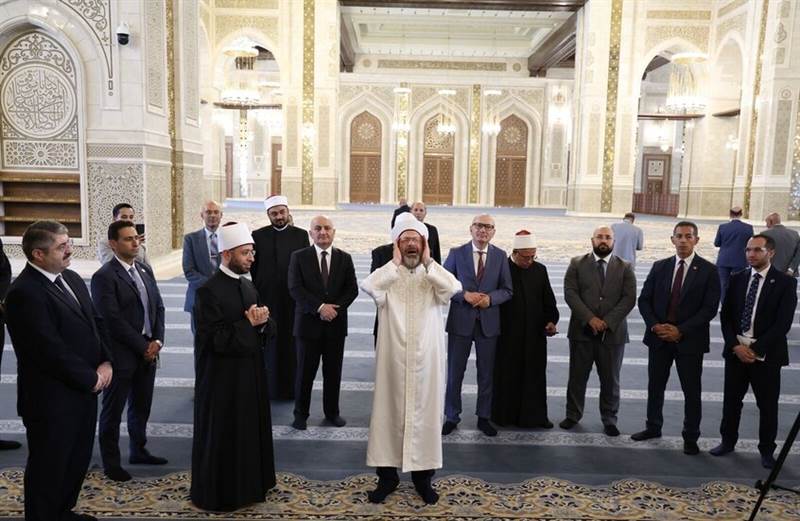 Ali Erbaş Calls the Adhan in Cairo’s Grand Mosque: A Historic Spiritual Moment Between Egypt and Turkey