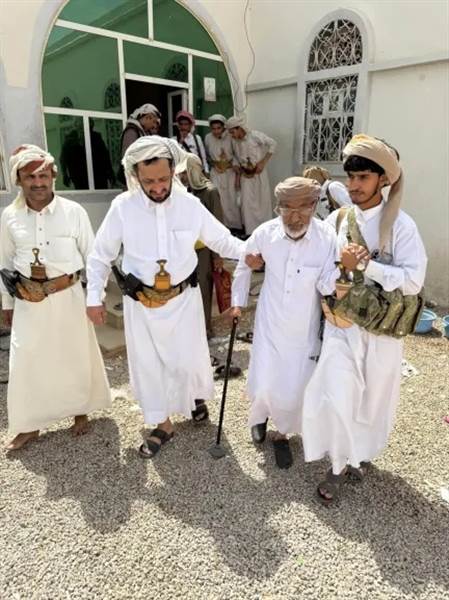 وفاة الشيخ محمد بن محمد الزايدي.. إجماع على نعيه من الحكومة الشرعية والحوثيين