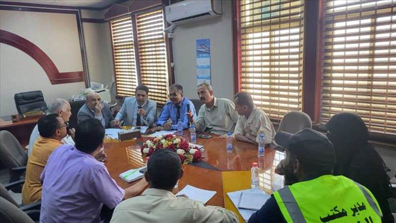 اعتماد تعرفة جديدة لوسائل النقل في العاصمة عدن استجابة لمناشدات المواطنين ( التعرفة الجديدة)