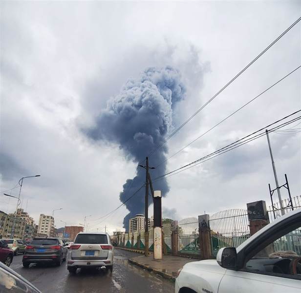 صحيفة تكشف عن ارتباك حوثي واسع بعد الضربة الإسرائيلية التي أطاحت بحكومتهم