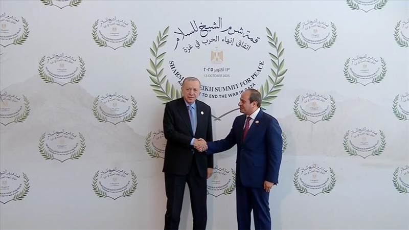 وصول الرئيس التركي رجيب طيب أردوغان إلى مصر للمشاركة في قمة شرم الشيخ للسلام