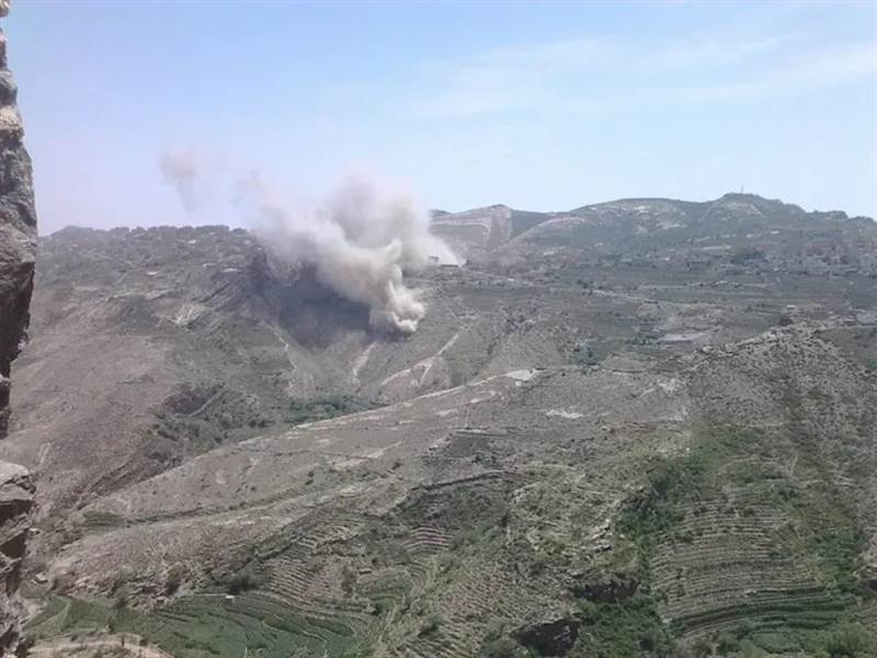 الميليشيا تتهم موظفين أمميين بـ"رفع الإحداثيات" بعد استهداف غارة موقعاً كان يختبئ فيه زعيم الحوثيين بصعدة