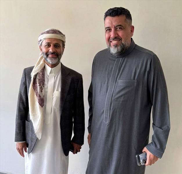 محمد العرب يشيد بحميد الأحمر: "وراء الصلابة… عقلٌ هادئ يدرك تعقيدات اليمن"