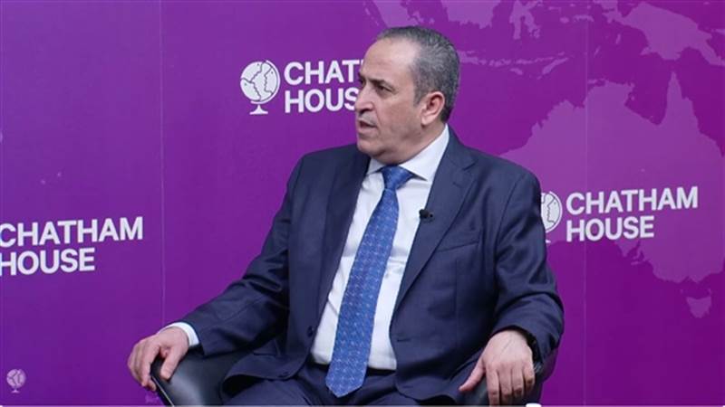 الهجري من لندن: التحركات الأحادية في حضرموت تضعف الدولة وتخدم الحوثي