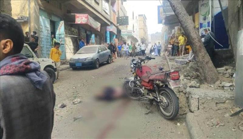 الأمن يحقق في تفجير أمام مقر الإصلاح ويوقف 14 مشتبهًا أحدهم يحمل 18 هاتف نوكيا