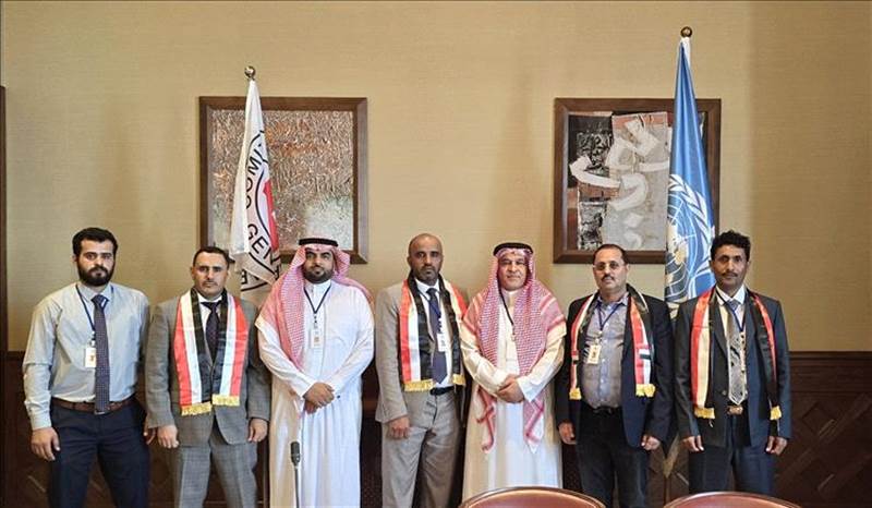 رئيس الوفد الحكومي ينفي صحة قوائم متداولة لصفقة تبادل الأسرى ويؤكد: لم تُعتمد رسميًا بعد