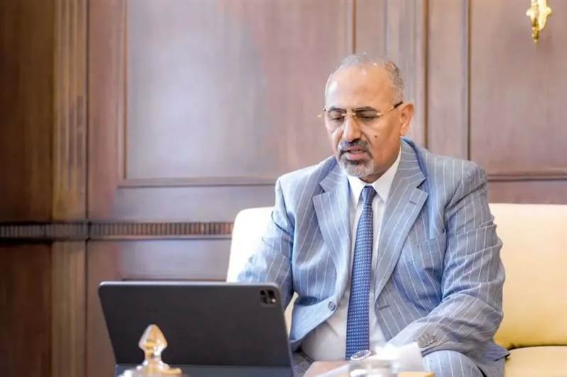 بعد هروبه واختفائه ..تحركات عسكرية خطيرة للزبيدي تهدد بتفجير الأوضاع في عدن وتحالف دعم الشرعية يكشف تفاصيل الساعات الحرجة