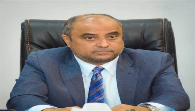 عاجل : بن بريك يقدم استقالة الحكومة لرئيس مجلس القيادة