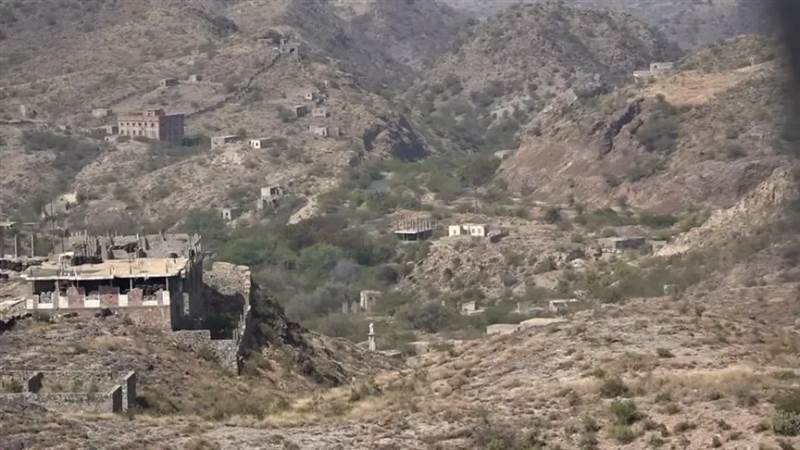 اشتباكات عنيفة شمال غرب تعز.. الجيش يتصدى لمحاولات تسلل لمليشيا الحوثي