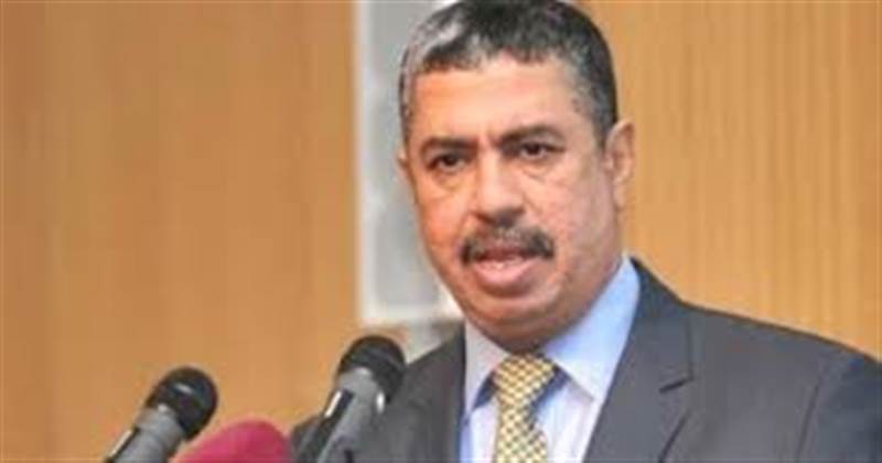 عاجل : مصادر: السفير اليمني لدى مصر خالد بحاح يقدّم استقالته لرئيس مجلس القيادة الرئاسي