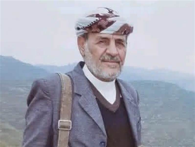 مقتل شيخ قبلي بارز في البيضاء بهجوم بقنبلة داخل مسجد وسط انفلات أمني