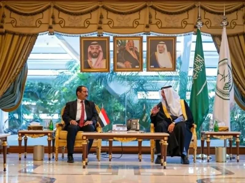 حيدان يبحث مع نائب وزير الداخلية السعودي تعزيز الشراكة الأمنية على هامش معرض الدفاع العالمي 2026