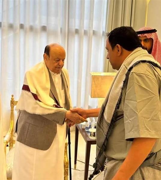 في أول ظهور له ..هادي يستقبل المهنئين في الرياض.. دعوات بالسلام والاستقرار لليمن
