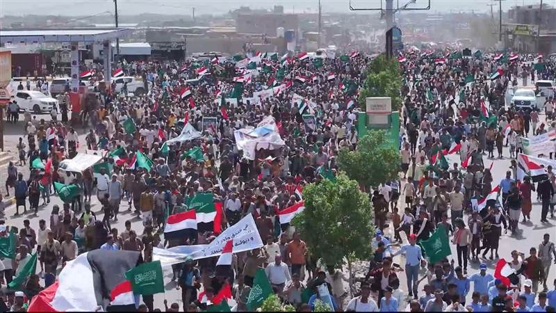 المخا تنتفض دعماً للسعودية والخليج والأردن.. مسيرة حاشدة تندد بالاعتداءات الإيرانية