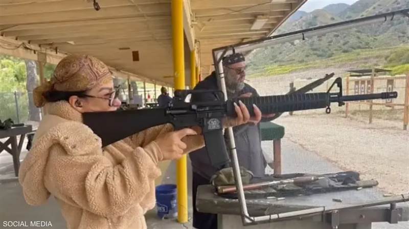 ليلة القبض على أقاربه..واشنطن تعتقل ابنة شقيقة قاسم سليماني وابنتها في لوس أنجلوس وتلغي إقامتهما الدائمة