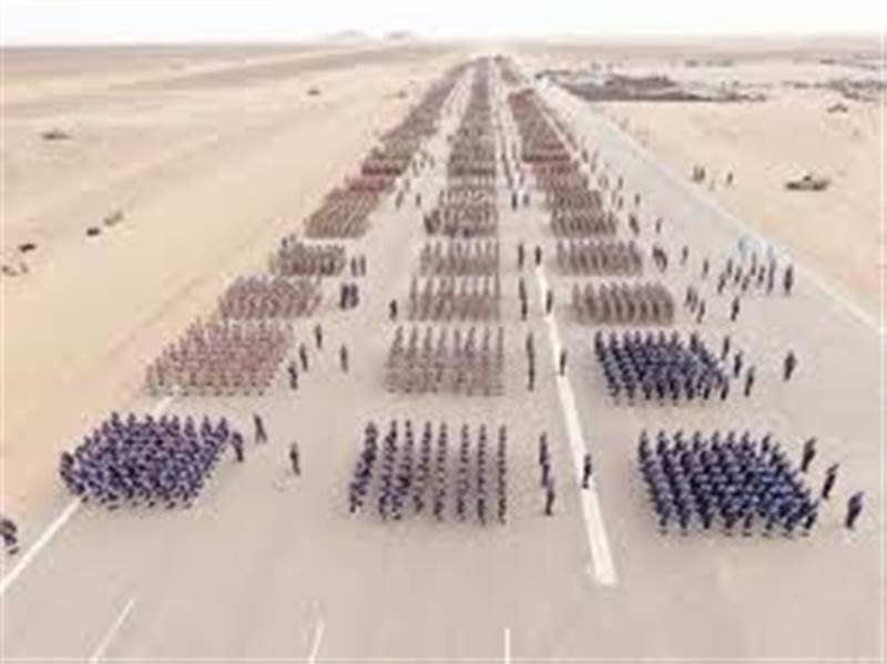 حملات تطاول على الجيش الوطني اليمني تثير الجدل.. من يقف خلف استهداف المؤسسة التي تحمي الدولة؟