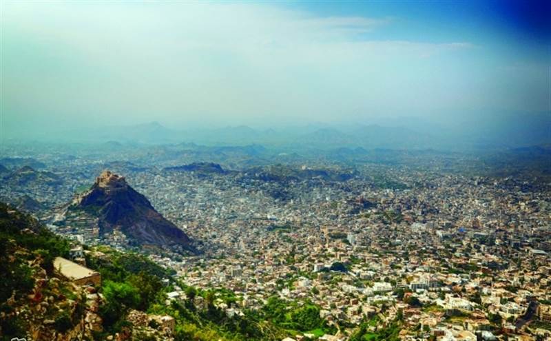 قرارات أمنية جديدة في تعز لتعزيز الأداء وضبط الأمن في المديريات